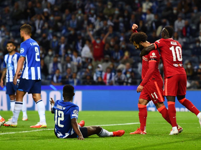 Liverpool inflicted another heavy defeat on Porto to remain top of their Champions League group